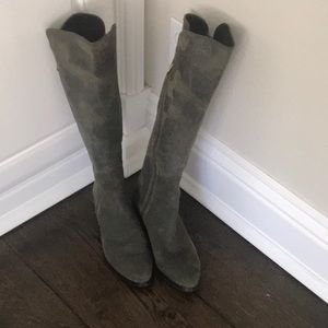 Donald Pliner Nova 81 boots in olive vintage suede